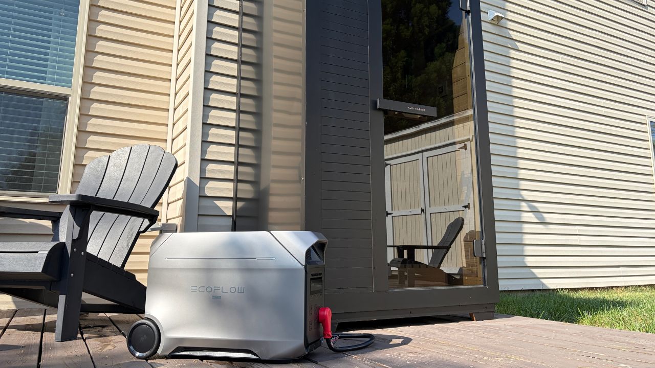 EcoFlow DELTA 3 Ultra Plus powering an outdoor sauna, which draws a tremendous amount of power. 